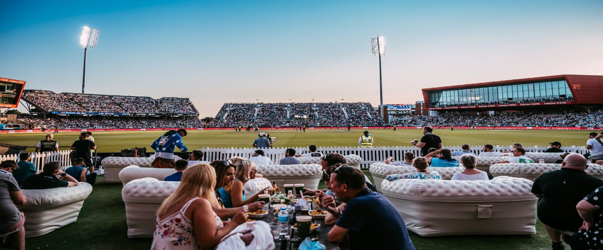 Lancashire Lightning v Yorkshire Vikings @ Sportsbreaks.com Terrace